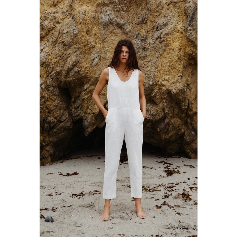 OZMA‎ Coverall XS White Linen Sleeveless Scoop Neck Jumpsuit